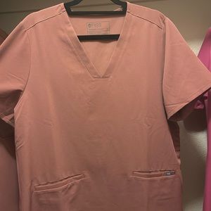 Women’s Figs Mauve Casma three pocket scrub top